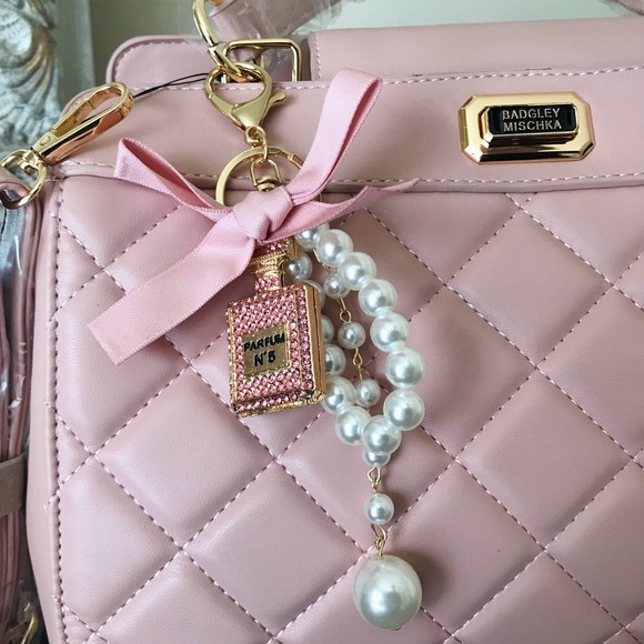 Badgley Mischka Quilted Tote Purse NWT - Picture 2 of 15